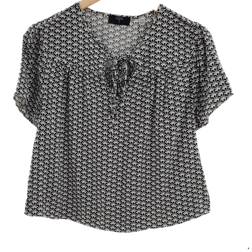 T. Tahari Black and White Tie Neck Short Sleeve Women's Top Size X- Small